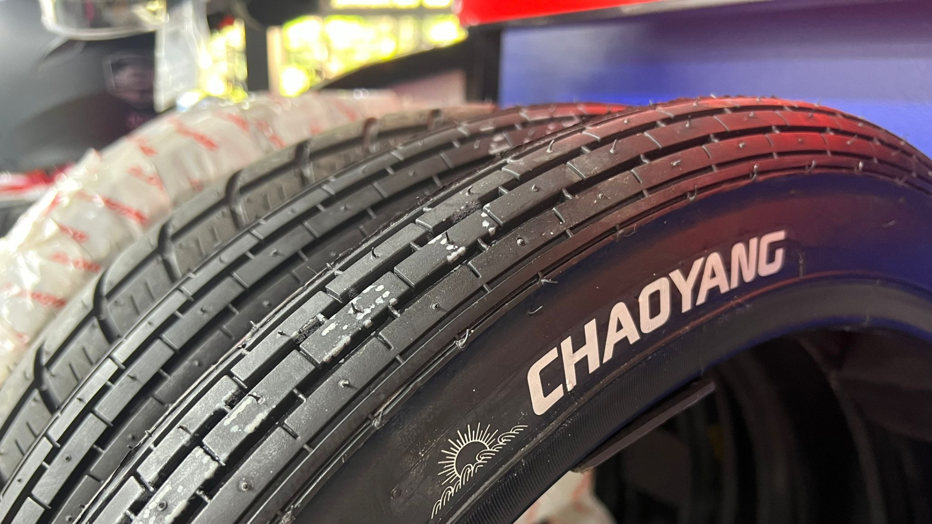 Los cauchos para motos en Venezuela son Chaoyang, los oficiales de EK