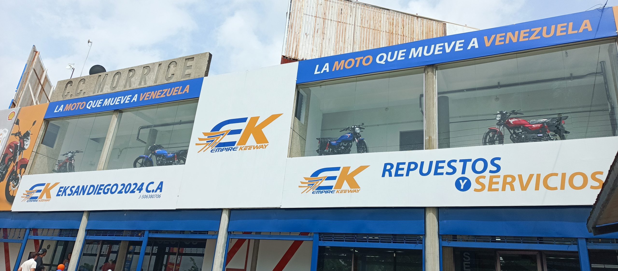 San Diego tiene su primer concesionario EK